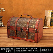 Load image into Gallery viewer, Classic Wooden Box