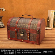 Load image into Gallery viewer, Classic Wooden Box